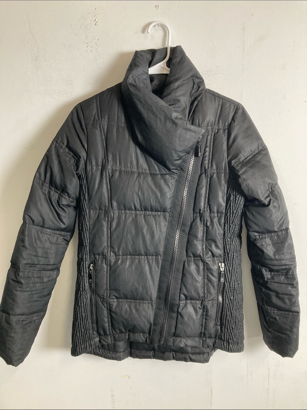 CeCe Black Quilted Asymmetric Puffer Jacket